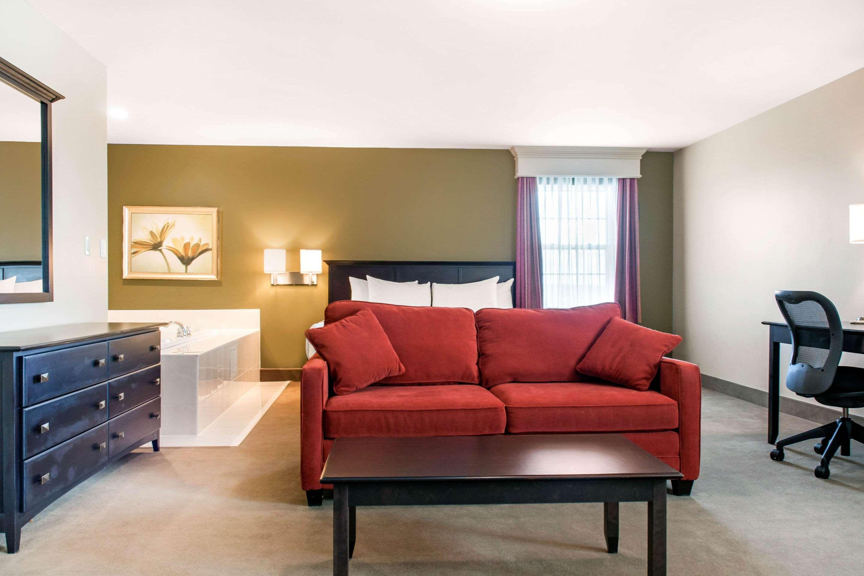 Quality Inn & Suites Quispamsis Rothesay Εξωτερικό φωτογραφία