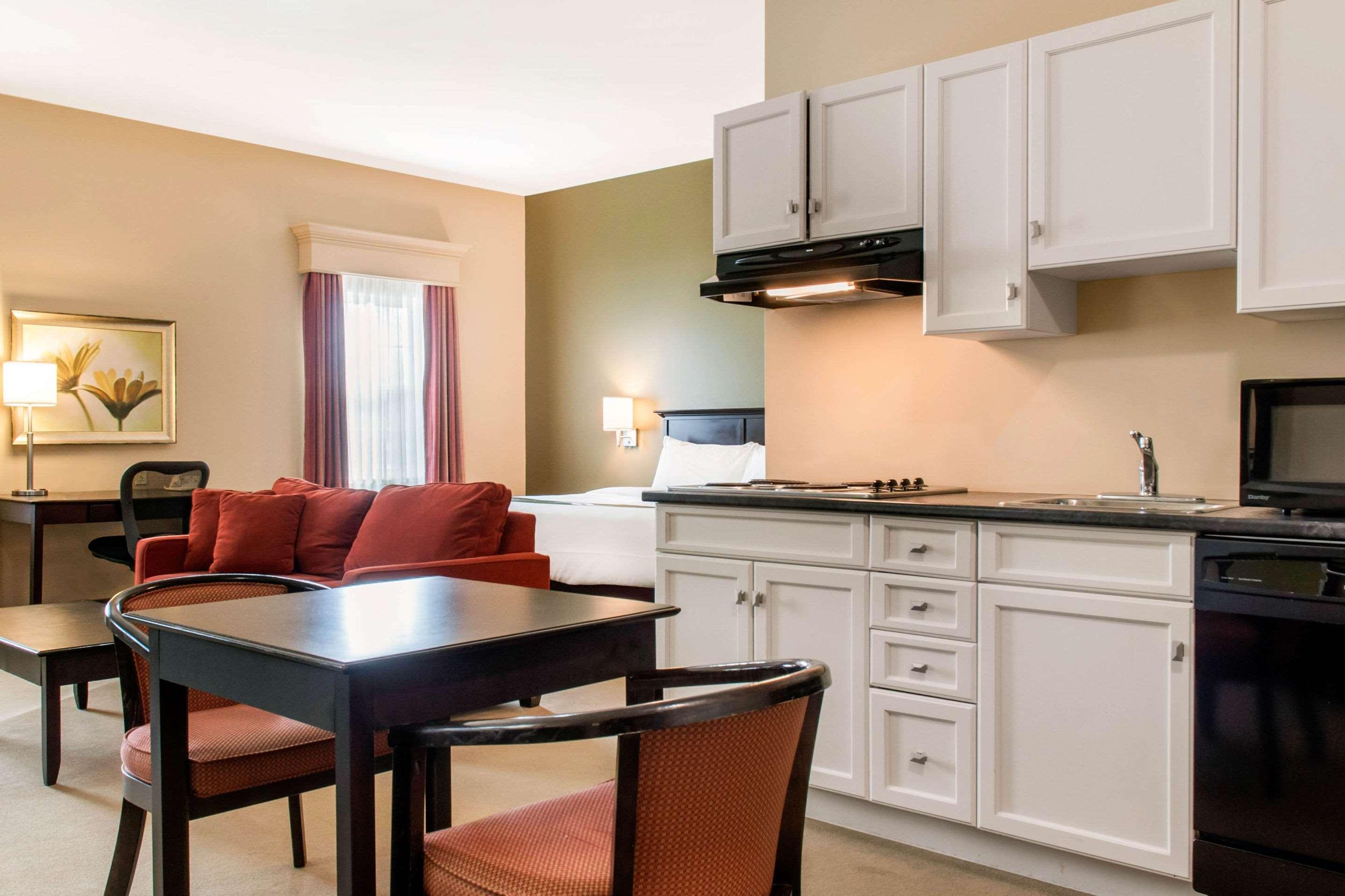 Quality Inn & Suites Quispamsis Rothesay Εξωτερικό φωτογραφία