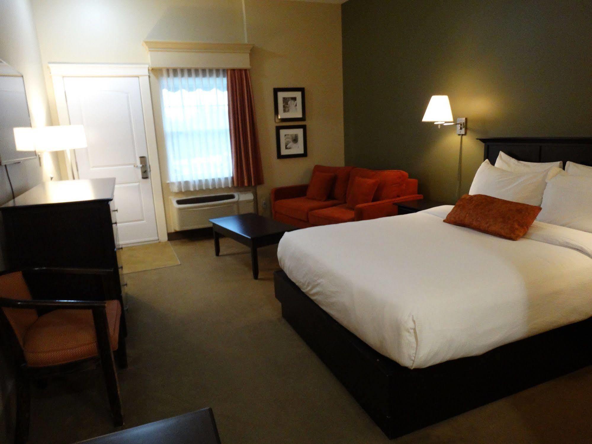 Quality Inn & Suites Quispamsis Rothesay Εξωτερικό φωτογραφία